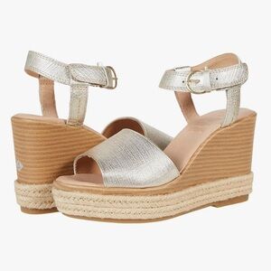 ✨ Sperry Women’s Fairwater Plushwave Gold Metallic Wedge Sandals (STS86103) ✨